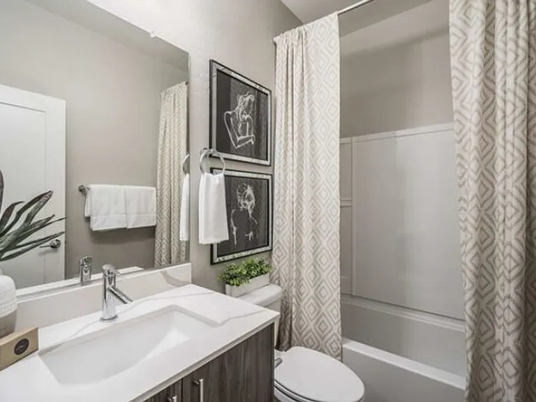 2335 E Utopia Rd #4 — Photo 27