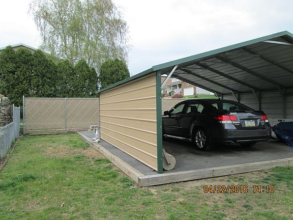 CARPORT