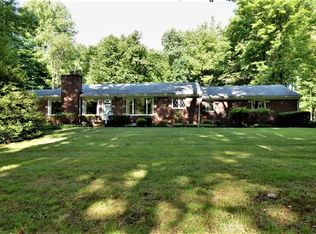 15152 Hook Hollow Rd, Novelty, OH 44072
