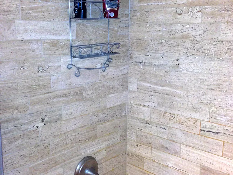 1031 W Dakin St #1 — Photo 11