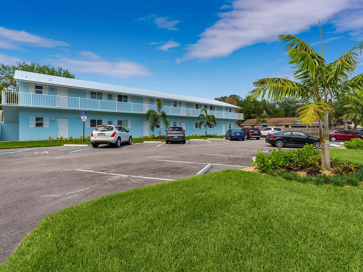 2 bed, 900 sqft, $1,850 — Photo 1