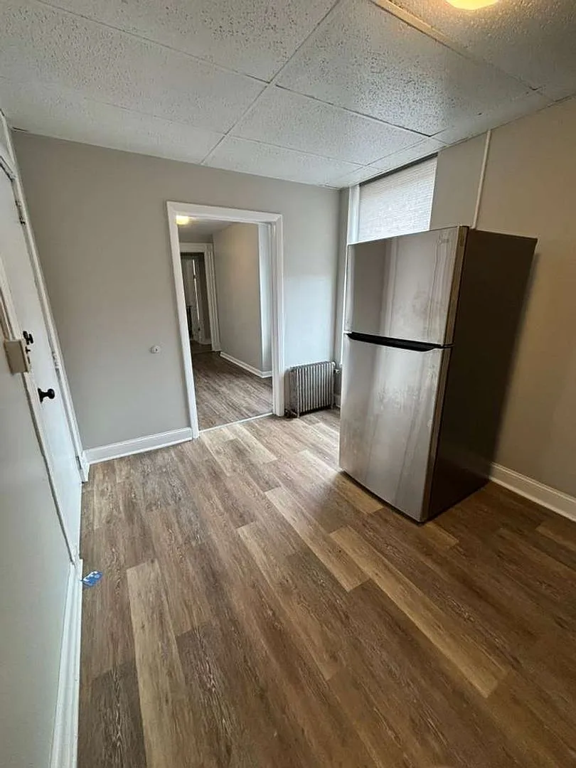 460 Main street — Photo 1
