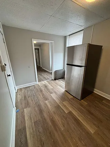 460 Main St Photo 1