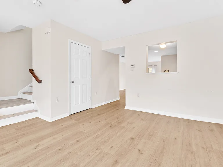 148 Hawks Run Rd — Photo 6