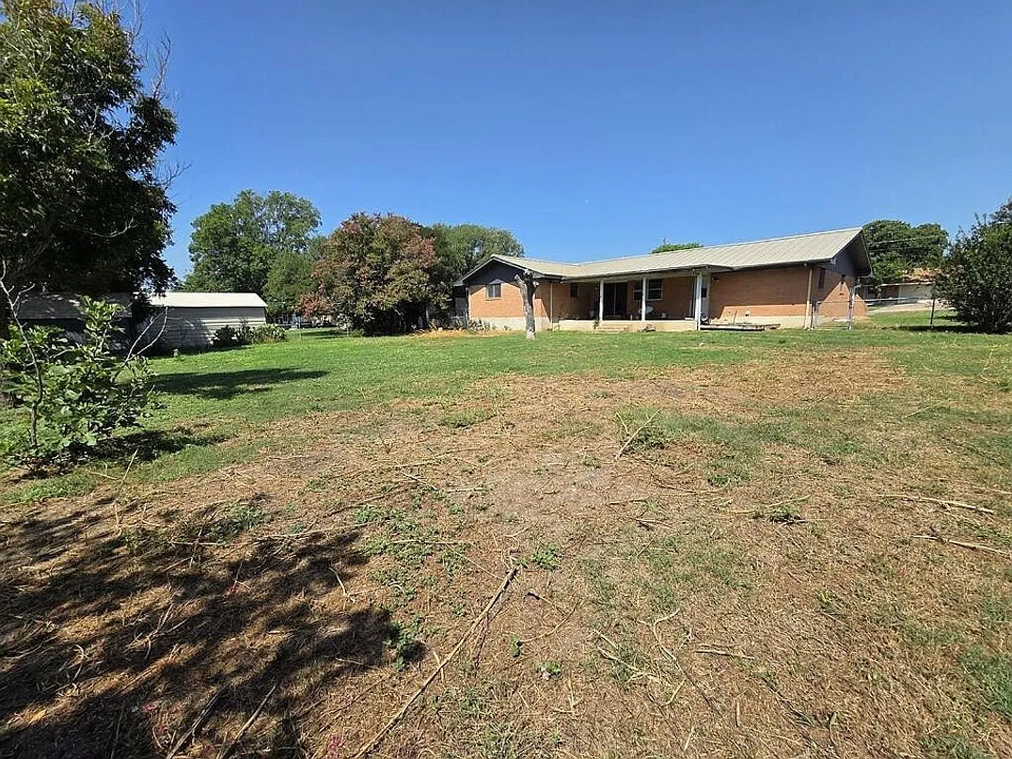 For Lease!! — Photo 2