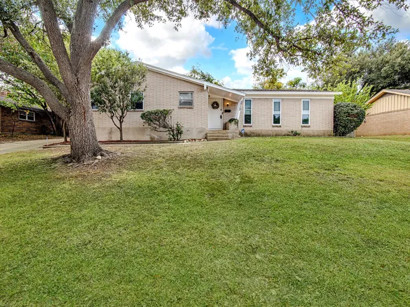 3713 Wilkie Way, Fort Worth, TX 76133