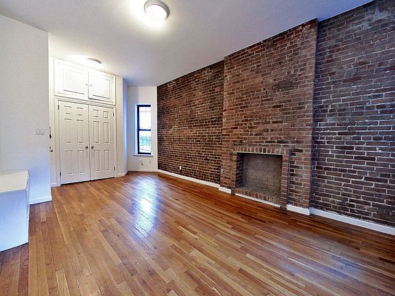 2nd image of 101 Lexington Ave APT 4C
