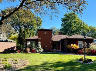 1749 N Academy St, Galesburg, IL 61401