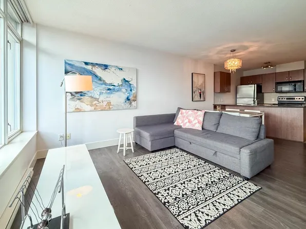 610 Granville St, Vancouver, BC