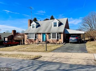 323 Grandview Ave, Chambersburg, PA