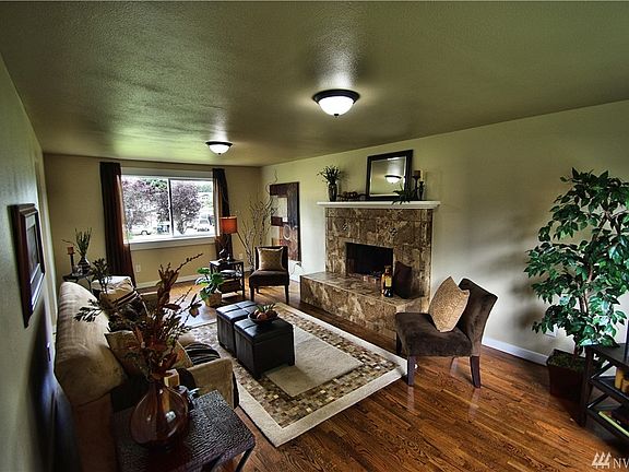 4th image of 17508 11th Avenue Ct E