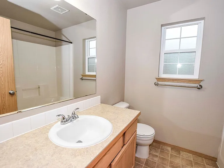1320 Mills Landing Ct SE — Photo 20