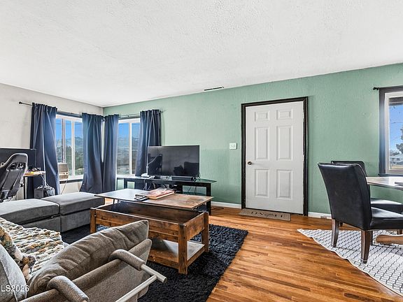 4th image of 20 Bellevue Ave