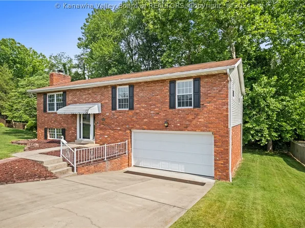 5308 Westbrook Dr, Cross Lanes, WV 25313