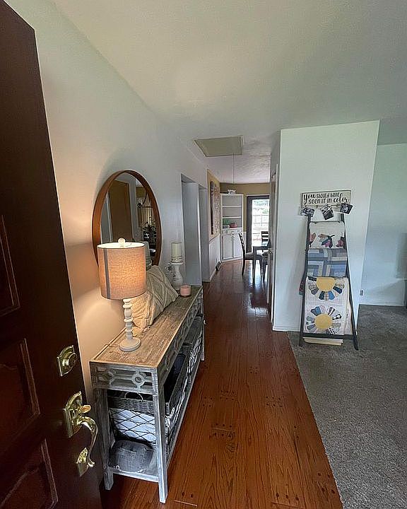 1st image of 1015 W Northland Dr
