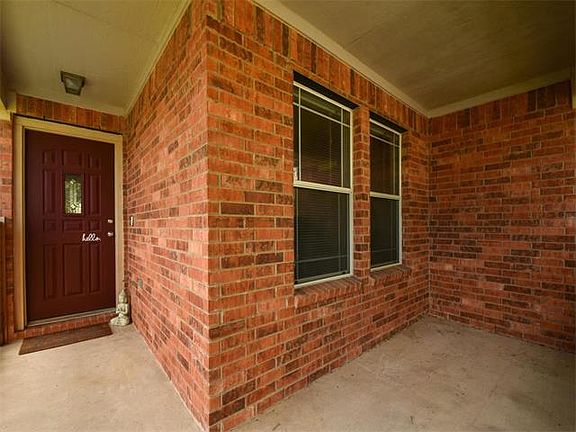 3rd image of 132 Mood Lake Dr
