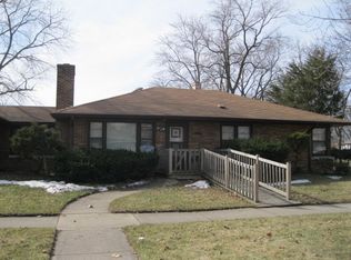 17801 Wentworth Ave, Lansing, IL 60438