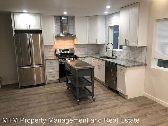 3rd image of 847 Carolina St #2