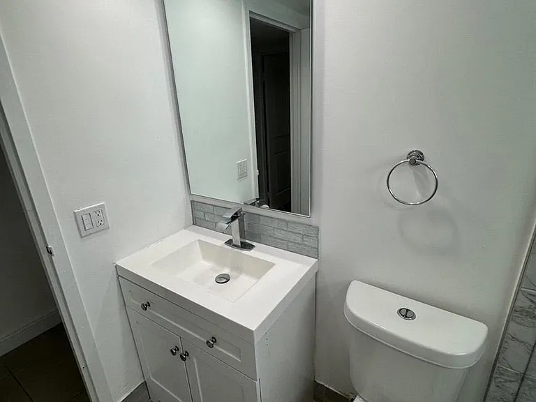 153 Monaco Way #D — Photo 12