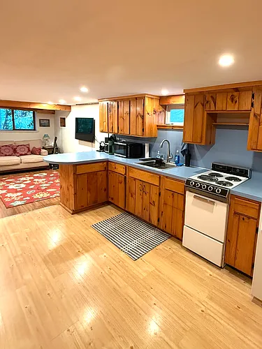 9 Seaview Ave #B Photo 1