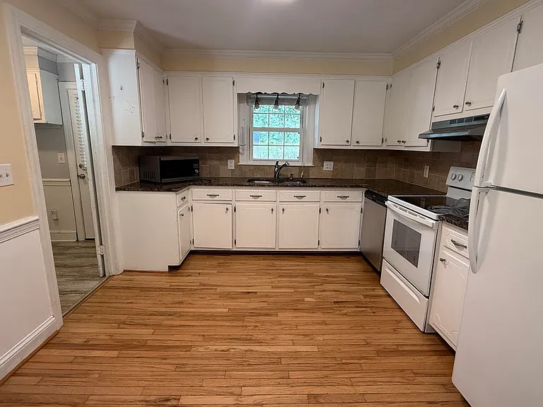 116 Osceola Dr — Photo 3