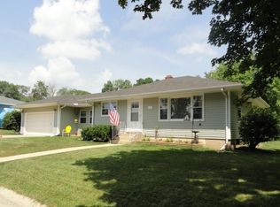 127 River St, Portage, WI 53901