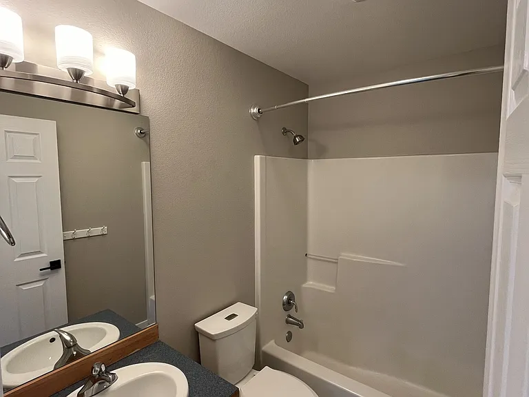 1341 Colony Ct — Photo 26