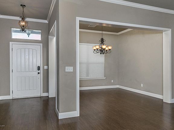 3rd image of 13 Aspe Ln