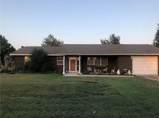 901 N Marion Ave, Hinton, OK 73047
