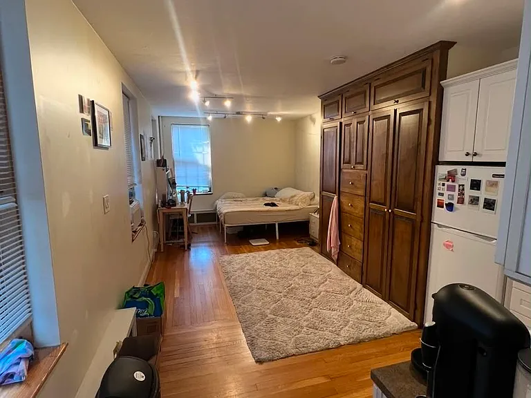 84 W Cedar St #4 — Photo 3