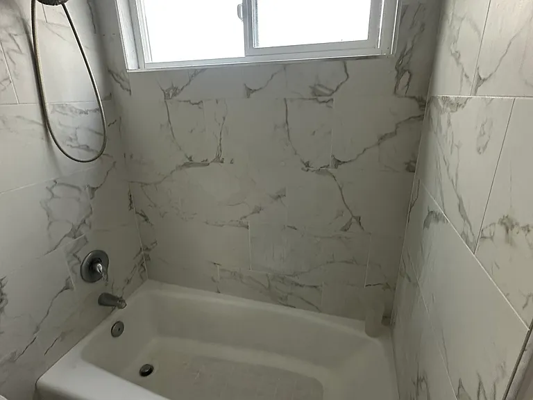 13847 Burbank Blvd #2 — Photo 11