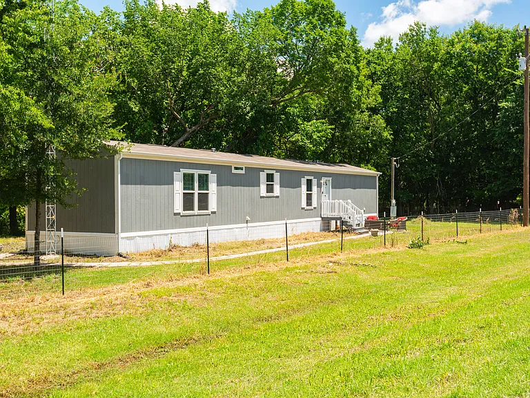 3161 S FM 1752 — Photo 7