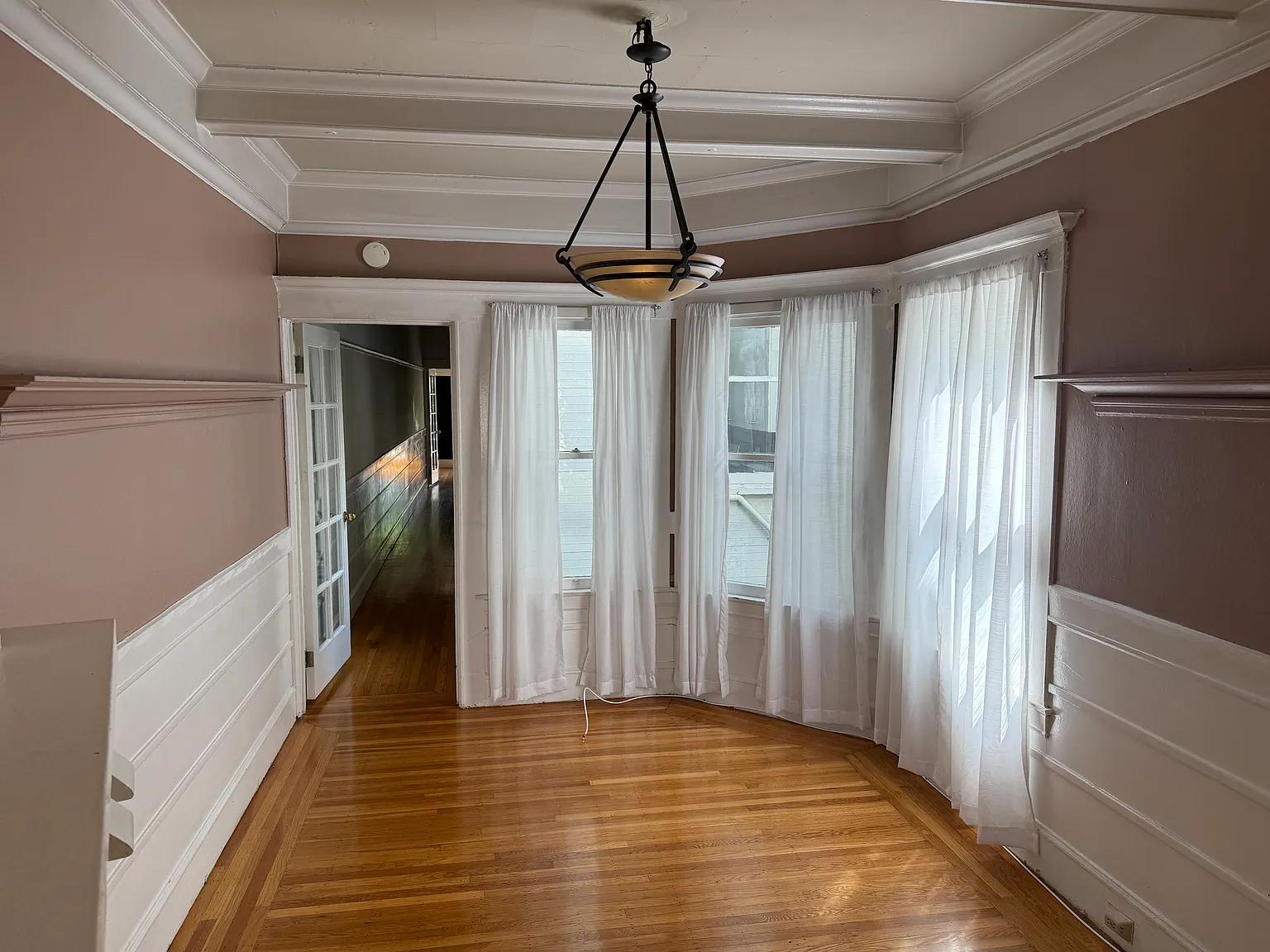 1 bed, 917 sqft, $5,295 — Photo 3
