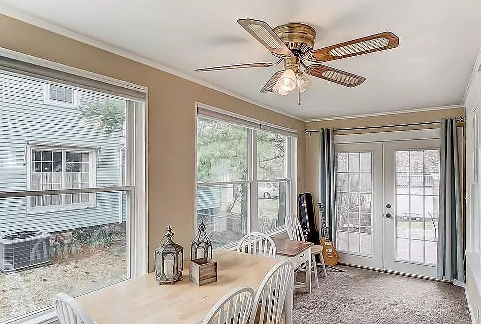 3 bed, 1.5 bath, 1640 sqft, $1,700 — Photo 4