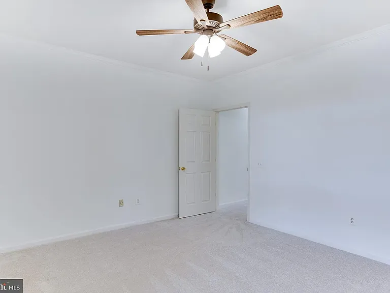 39 Harbour Heights Dr — Photo 29