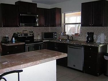 3rd image of 538 SE Capon Ter