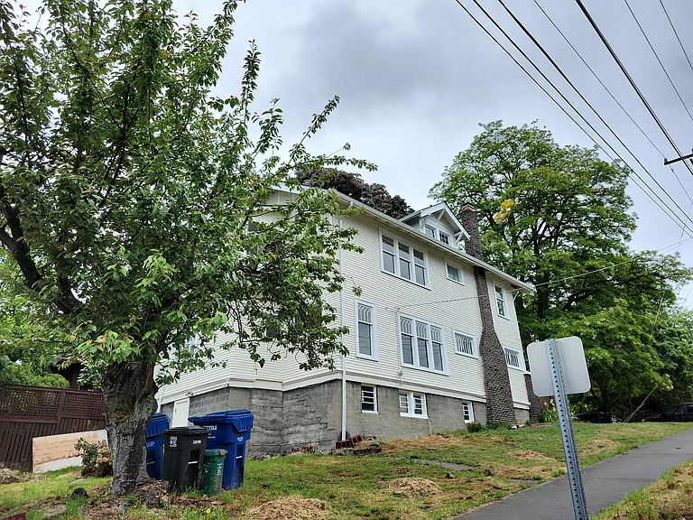 5203 12th Ave NE — Photo 30