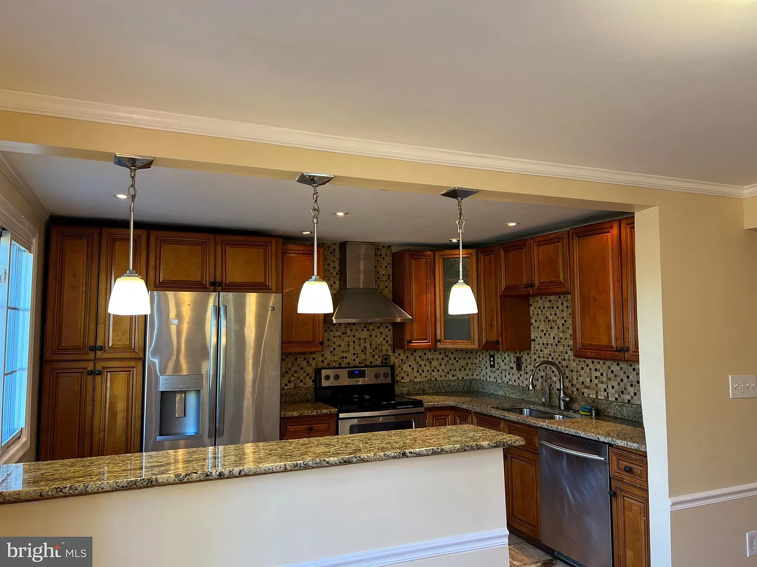 4 bed, 3.5 bath, 1790 sqft, $2,500 — Photo 4