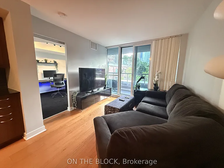 320 Richmond St E #313 — Photo 22