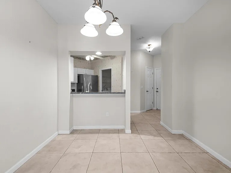 2221 Vista Cove Rd — Photo 9