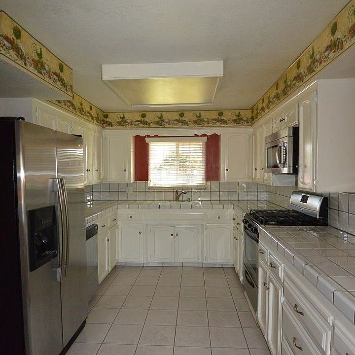 1st image of 1040 W Vassar Ave