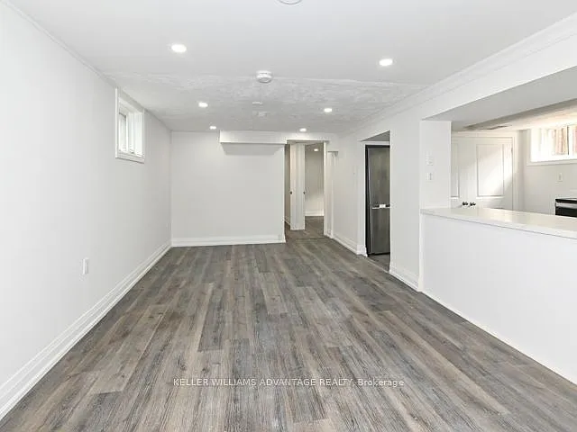 2 bed, $1,900 — Photo 3