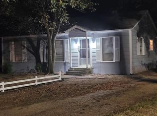 202 S Betts St, Hope, AR 71801