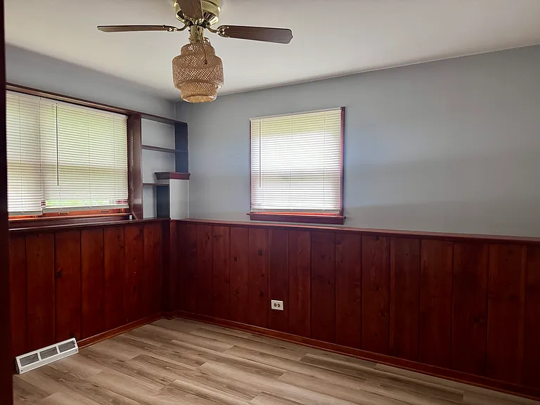 5341 Grand Ave — Photo 8