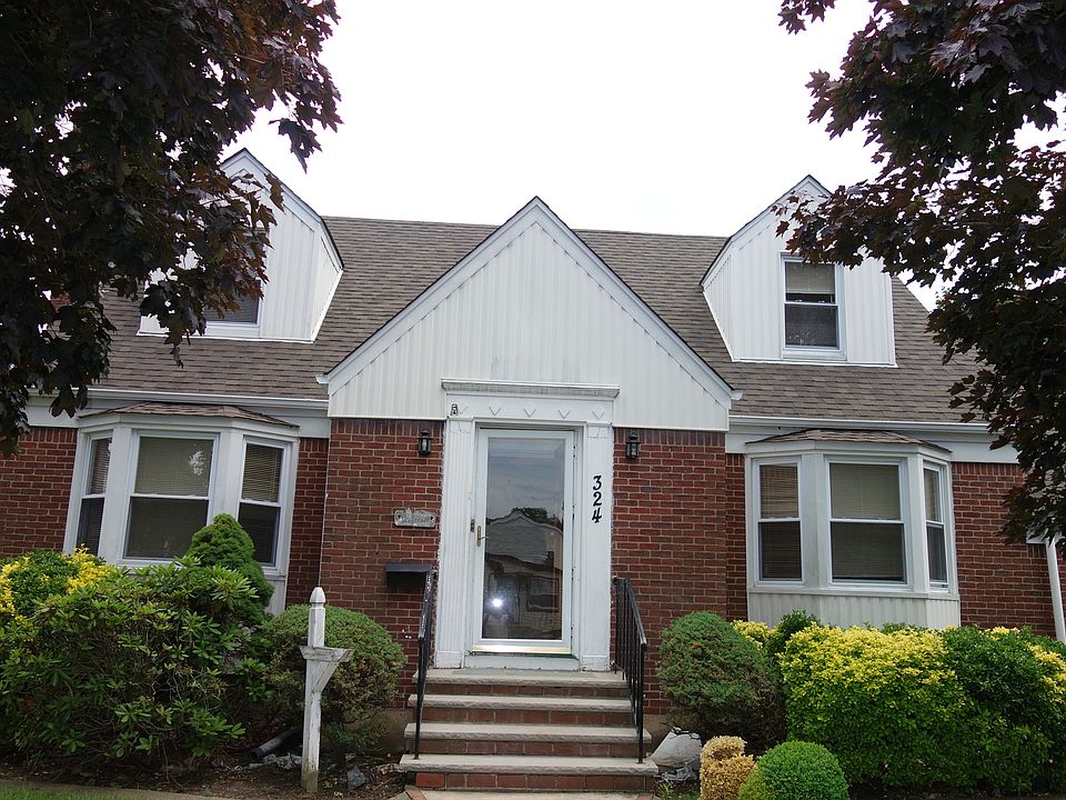 1st image of 324 Bryant Ave