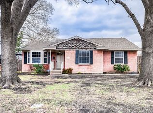 718 Devonshire Dr, Richardson, TX 75080