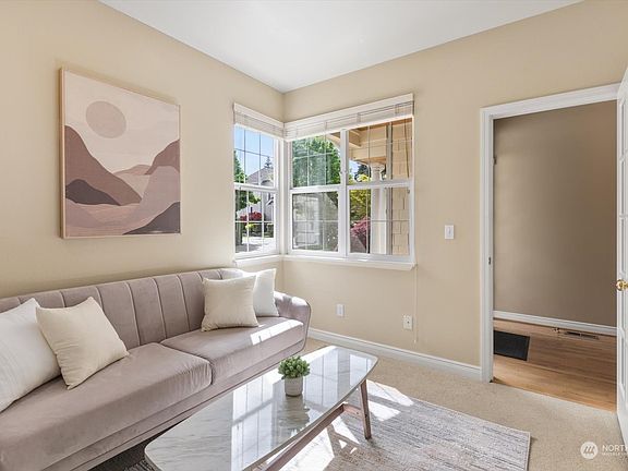 4th image of 1701 163rd Street SE