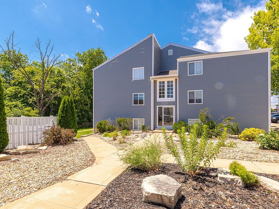 1st image of 1526 W Candletree Dr #1707-105