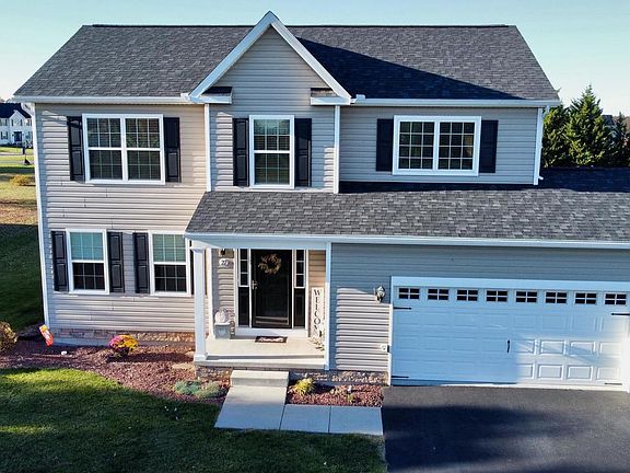 2nd image of 22 Meadow View Ln