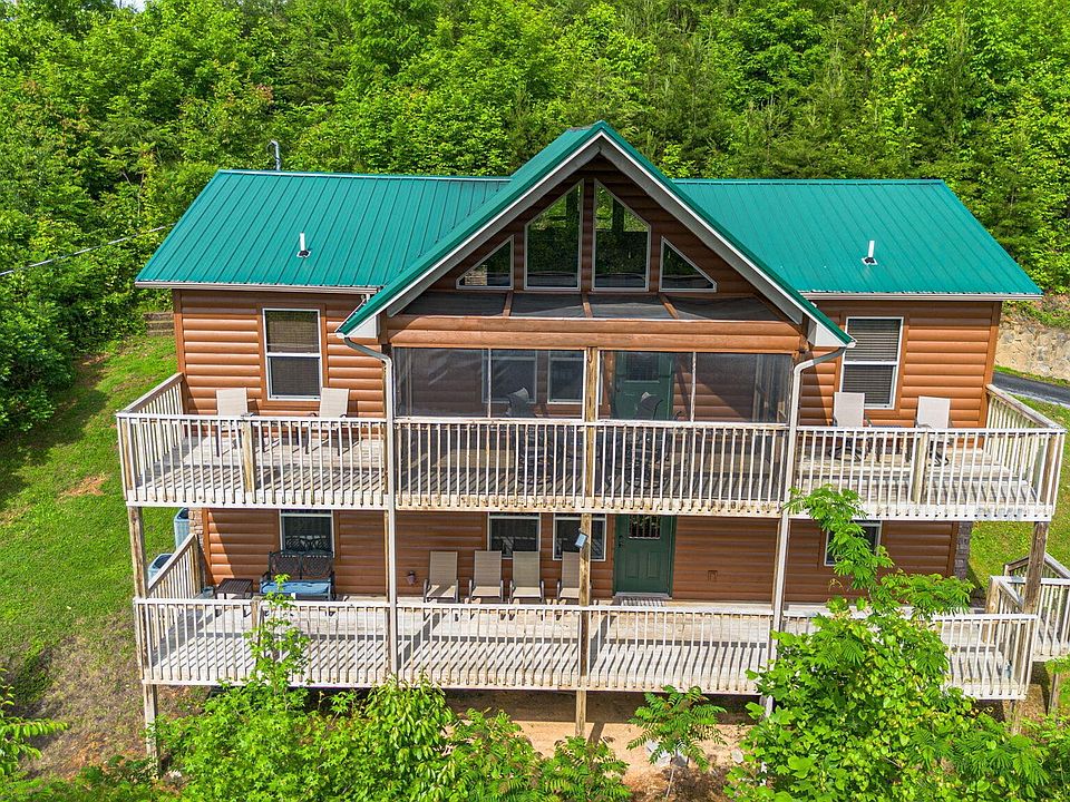 1st image of 1792 Paulas Huskey Cir